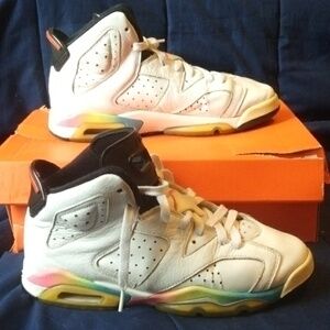 Nike air jordon 6 Rainbow size 6.5